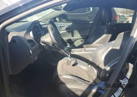 2015 Chrysler 200 S z USA, uszkodzony, nr VIN 1C3CCCDG5FN553398